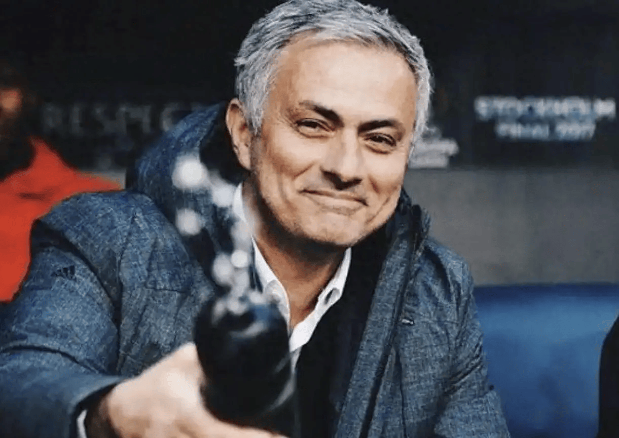 葡超变天!波尔图补时遭绝平,穆里尼奥本菲卡狂追至差7分,冠军悬念重生